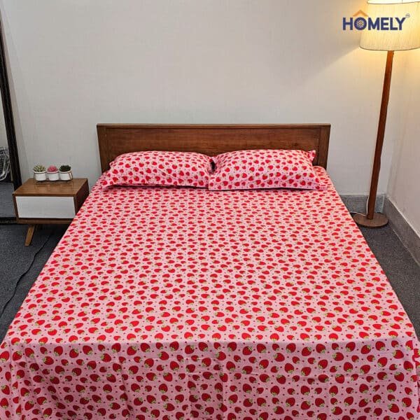 Pink Strawberry Bedsheet